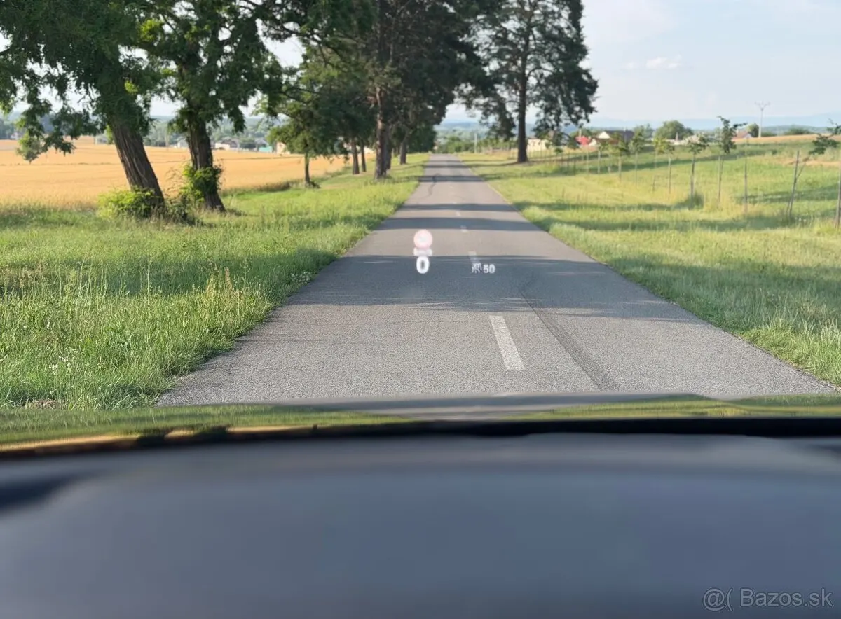 Škoda Superb SPORTLINE 2.0 TSI DSG – fotka 8 z 10